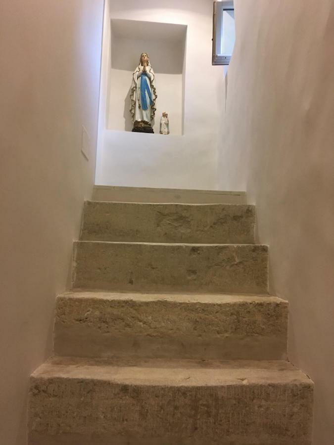 La Calade, Maison De Village